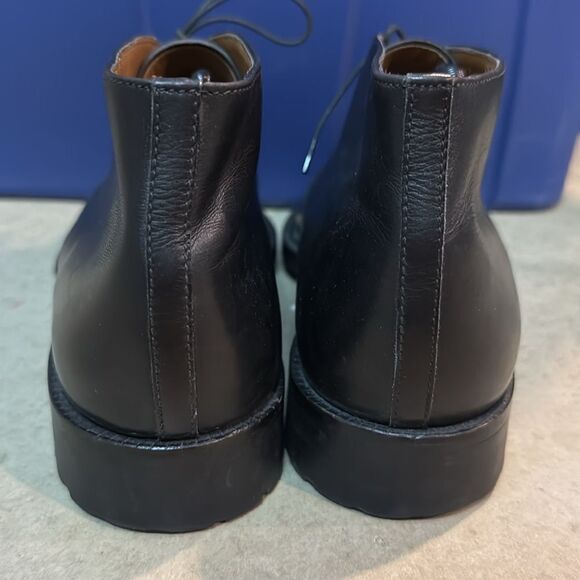 Giorgio Armani Leather Chelsea Ankle Boots Size‎ 10 B67